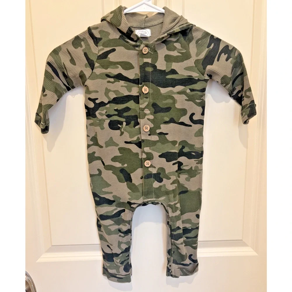 Mud Pie Baby Boy Long Sleeve Hooded Thermal Green Camo Romper Size 12-18 Months